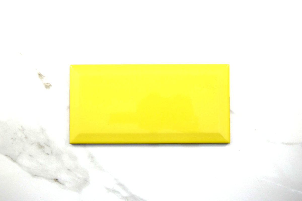 Biselado-brillo-amarillo-10x20