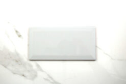 Biselado-brillo-blanco-10x20