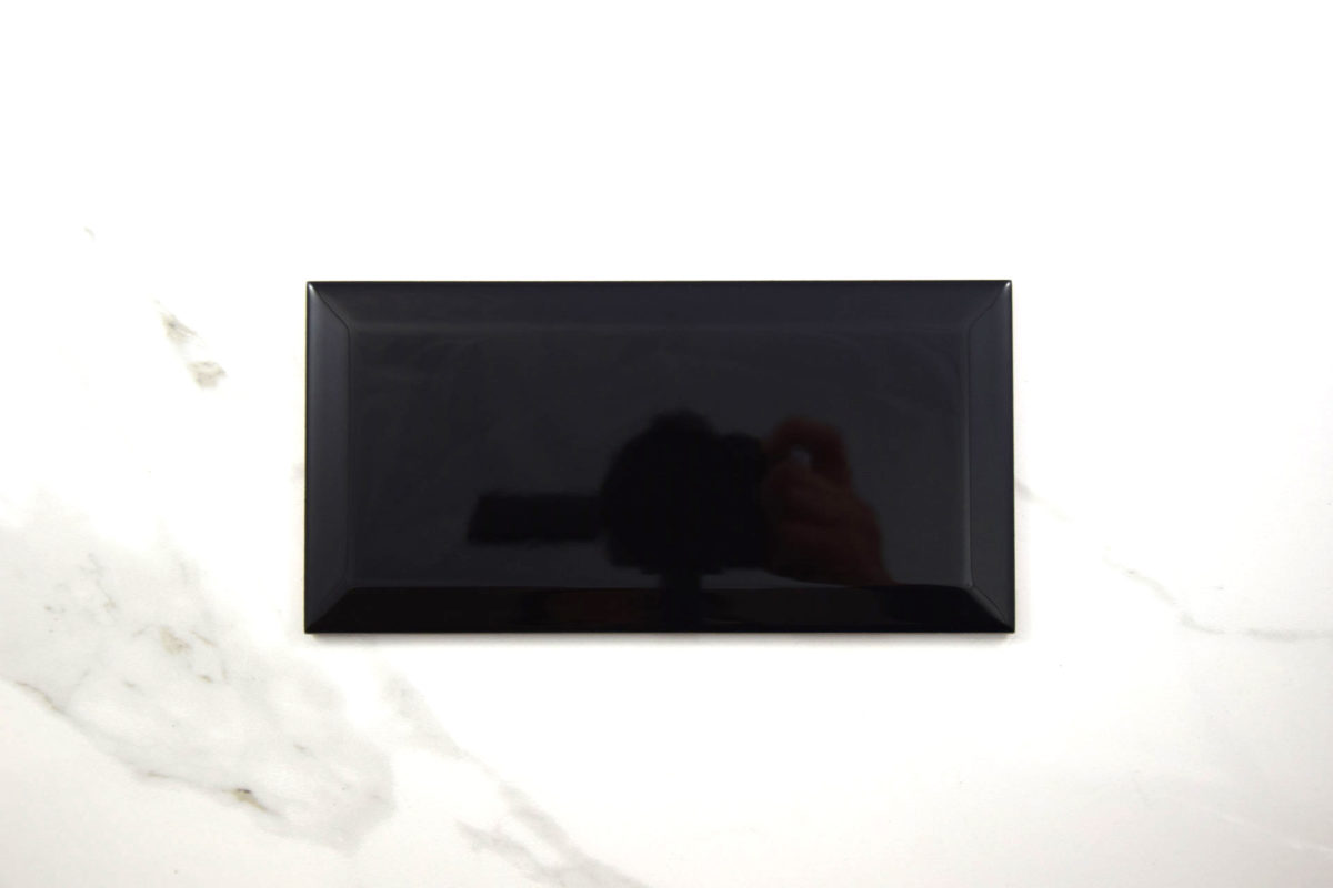 Biselado-brillo-negro-10x20