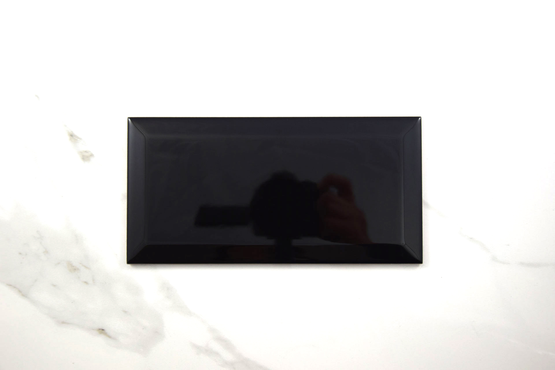 Biselado-brillo-negro-10x20