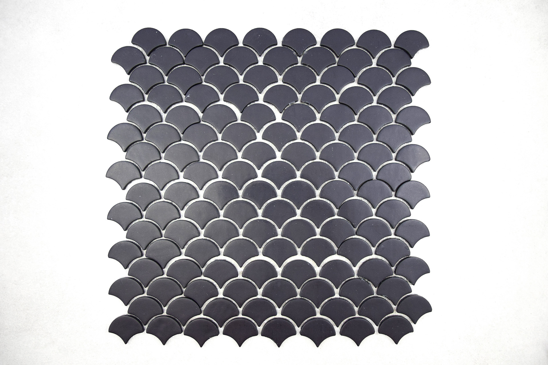 Gresite Escama Negro Mate