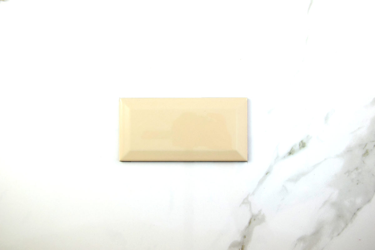 Biselado-crema-brillo-7,5x15