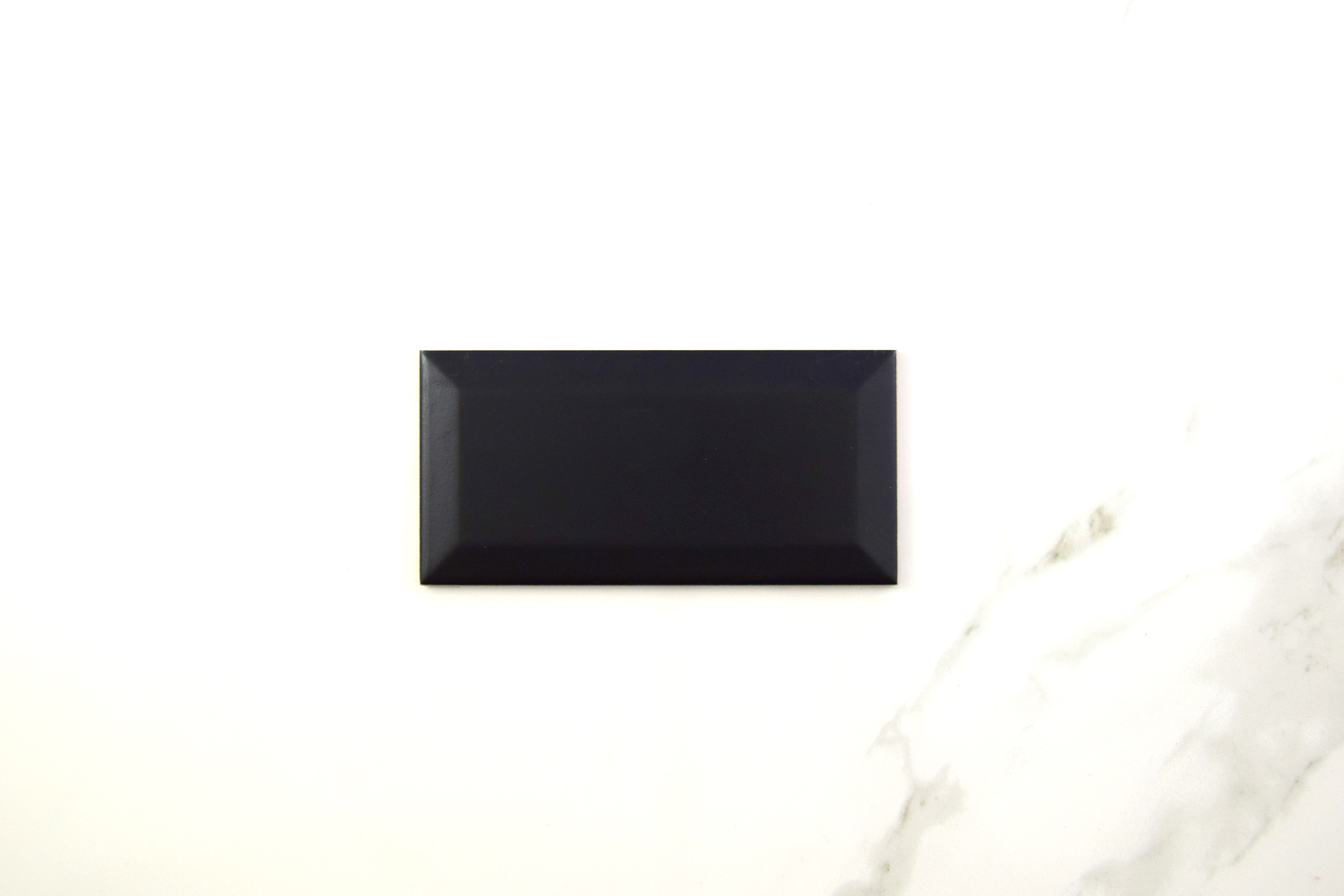 Biselado-negro-mate-7,5x15