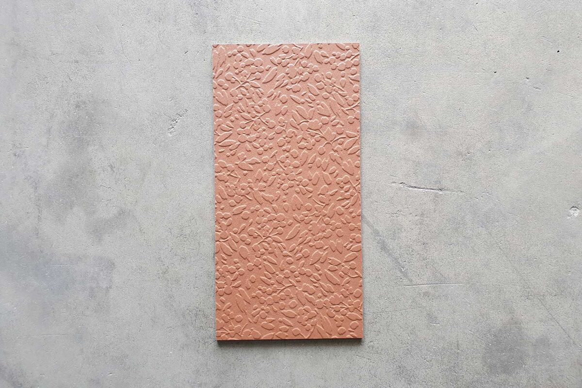 Porcelánico Arcilla Relieve Terracota