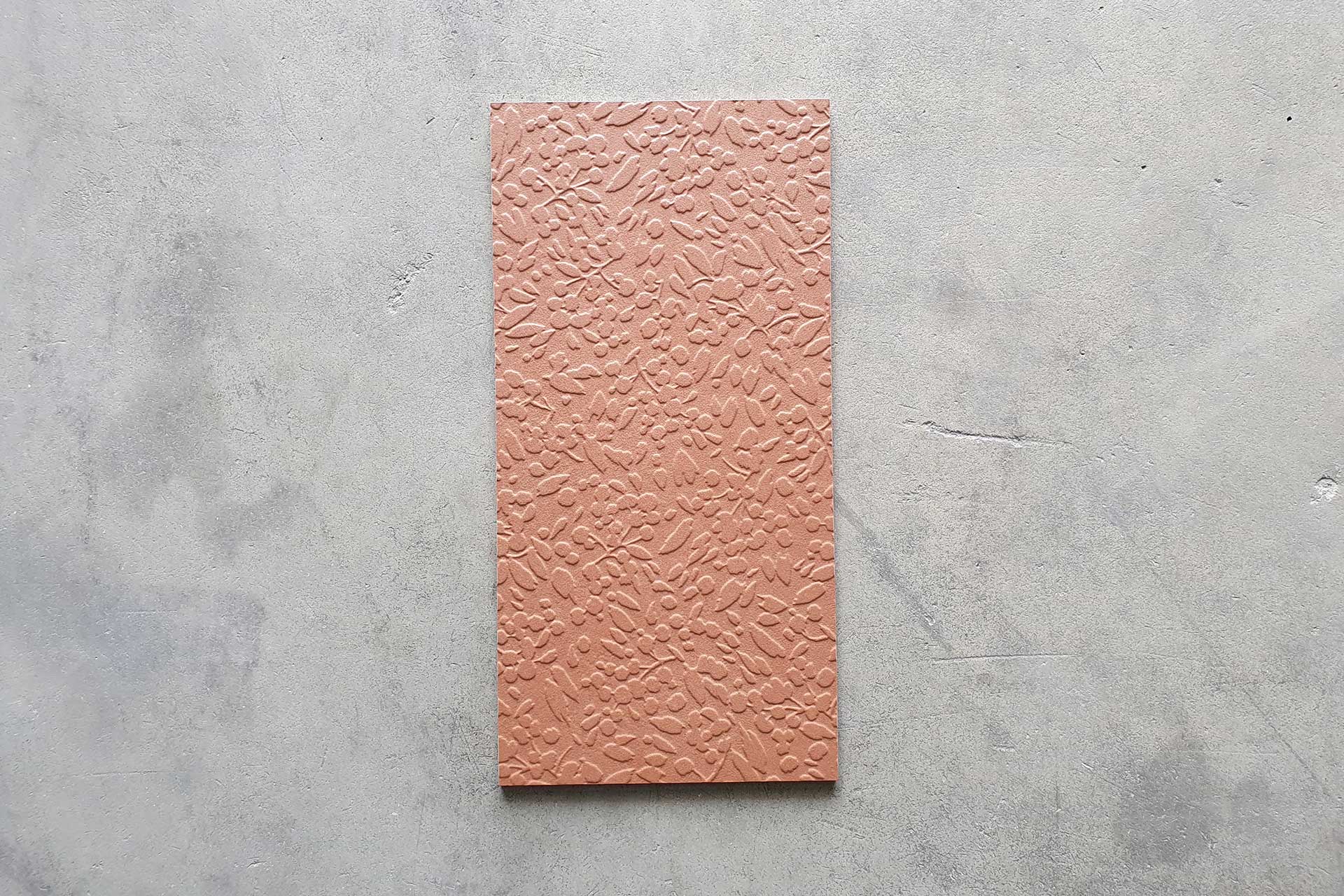 Porcelánico Arcilla Relieve Terracota