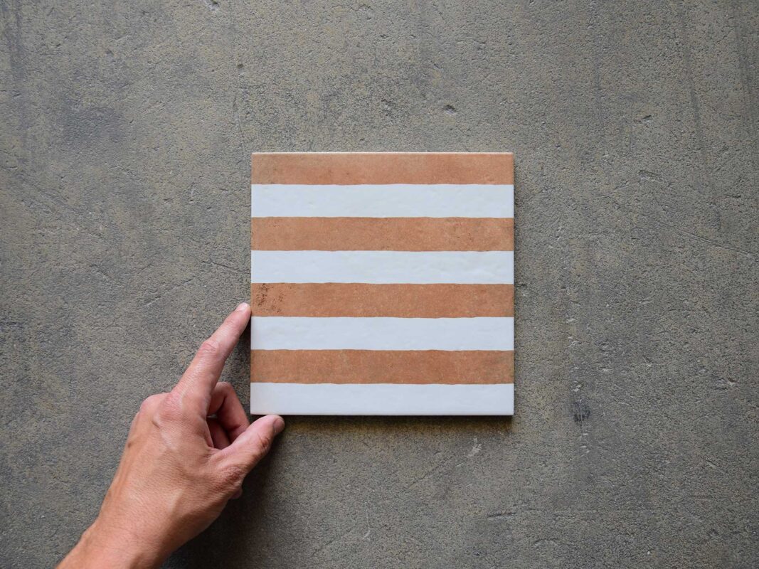 azulejo-porcelanico-20x20-decorativo-bands.jpg