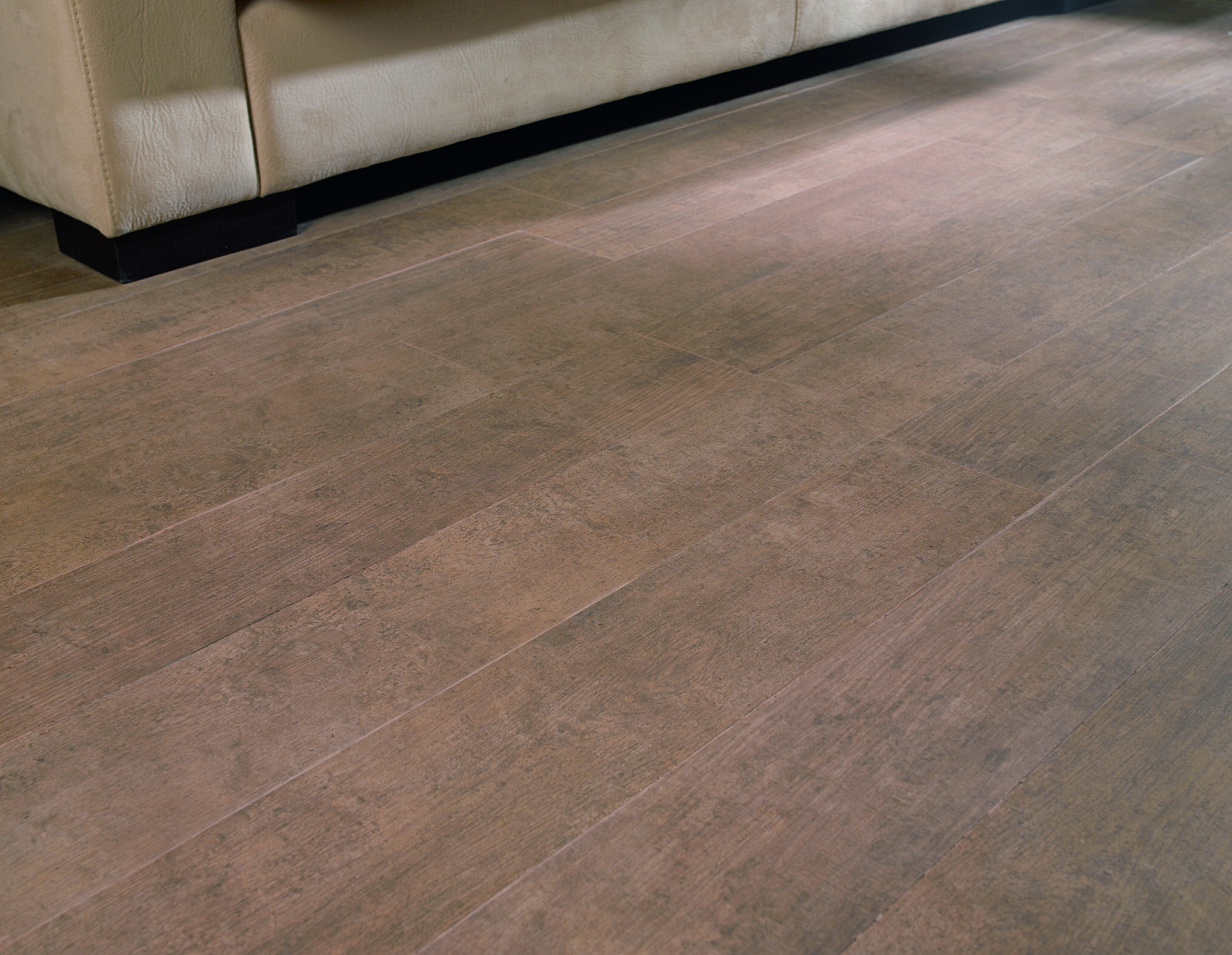 suelo porcelánico sin juntas