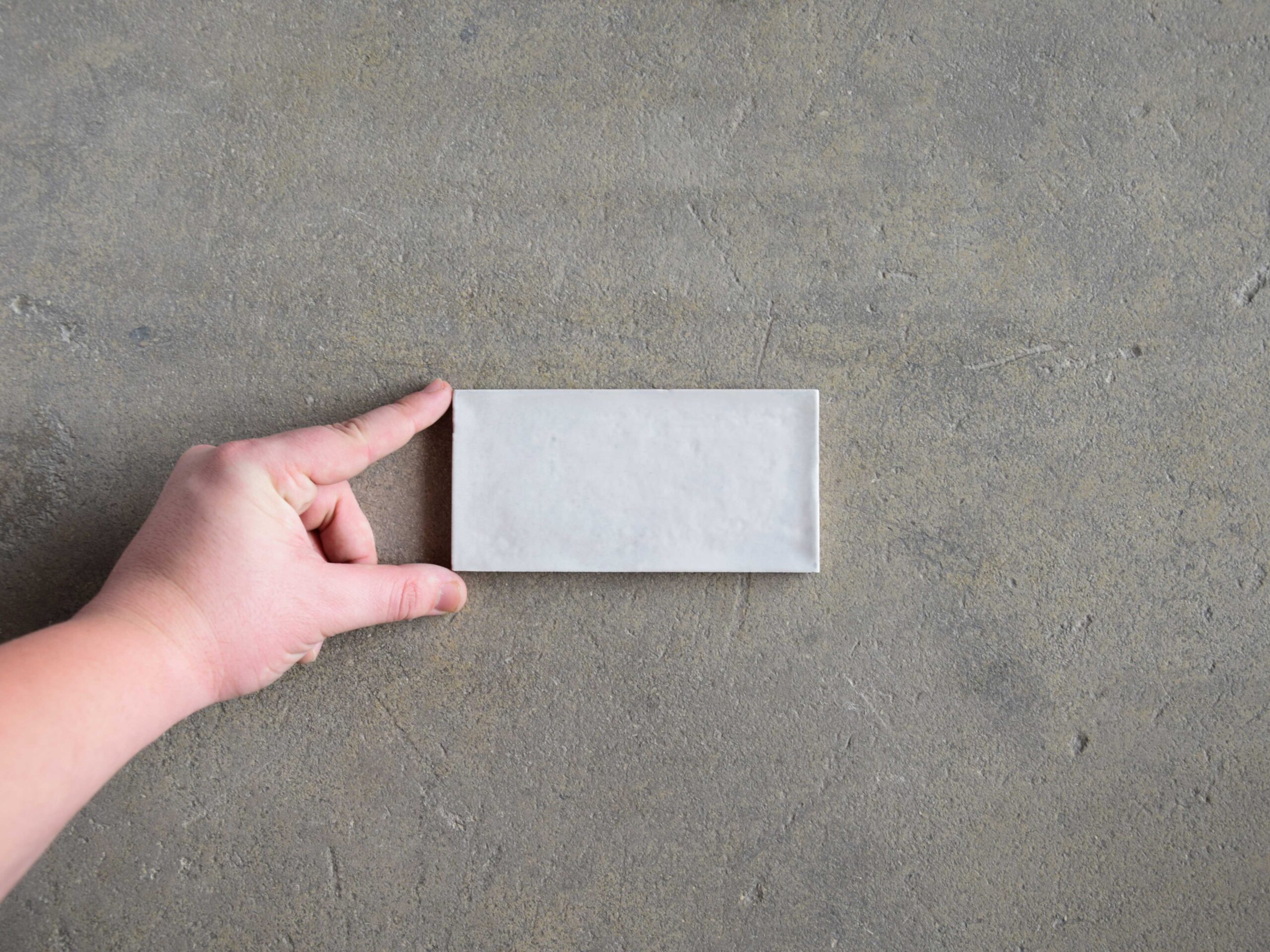 azulejo blanco brillante artesanal