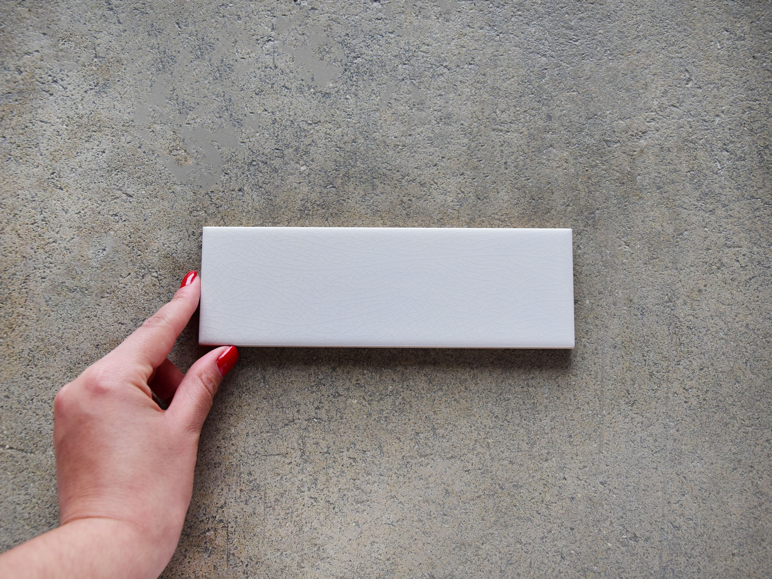 azulejo blanco alargado brillante