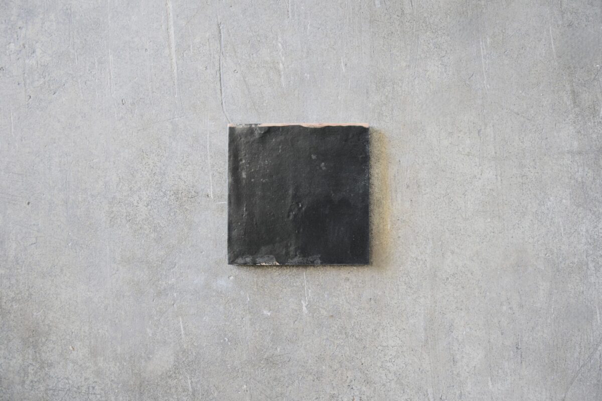 azulejo porcelánico Tennessee Negro 138x138